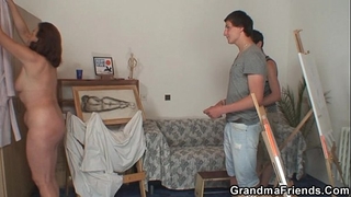 Granny pleases 2 youthful painters