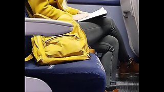 Hot slim blonde on train. Filmed but don'_t know