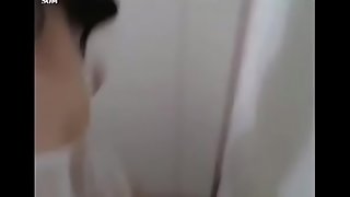 Asian girl masturbation in bathroom -  View more videos on befucker.com
