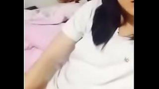VU18.NET - School girl masturbating at home with a sextoy
