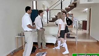 Teen babe cuts school to get fucked
